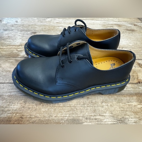 NEW Dr. Martens WOMEN'S SMOOTH LEATHER OXFORD SHOES Size 9  $140 - Picture 7 of 13